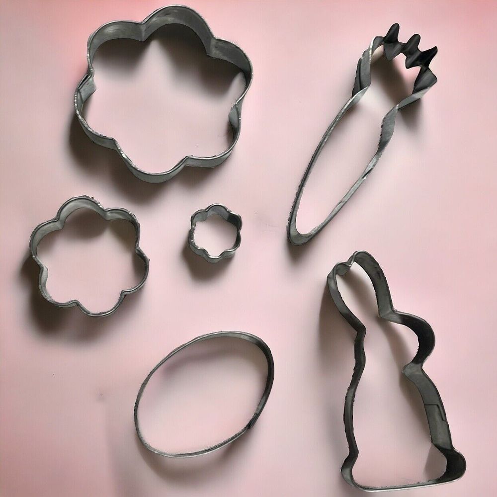 Easter Cookie Cutter Set Of 6 Metal Pieces Flower (3 Sizes) Egg Carrot Bunny